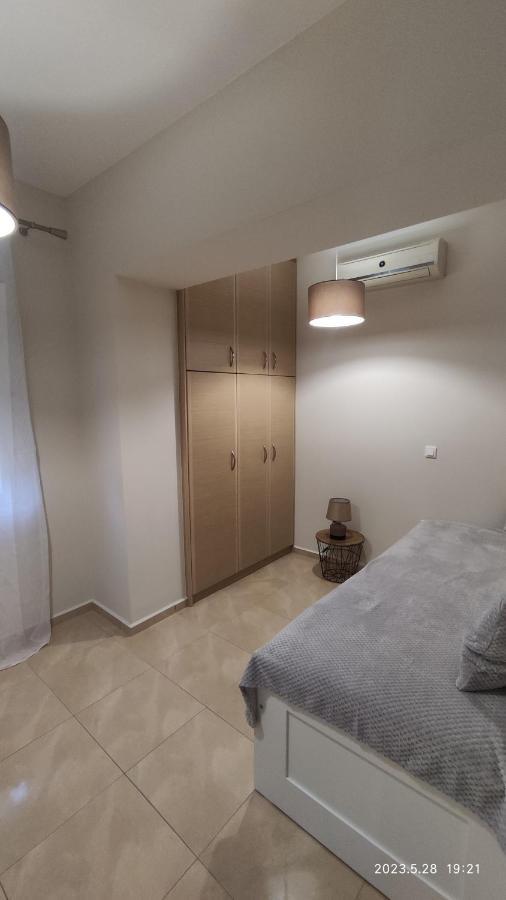 Urbi Garden Apartment Артемида Екстериор снимка
