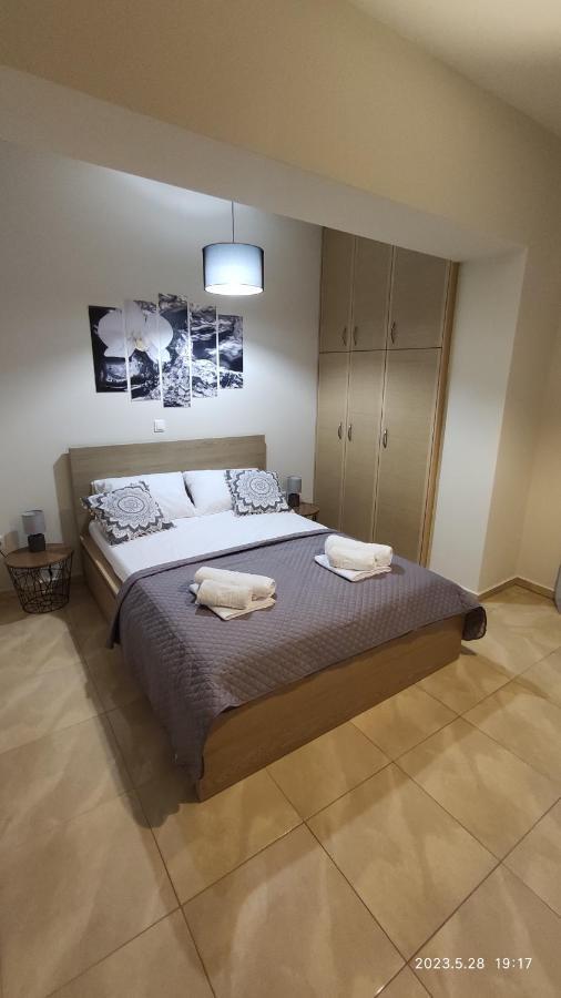 Urbi Garden Apartment Артемида Екстериор снимка