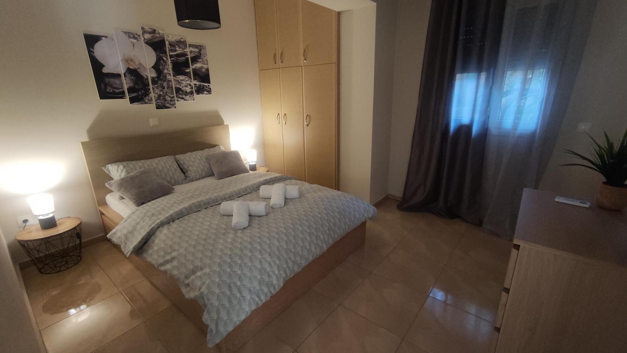 Urbi Garden Apartment Артемида Екстериор снимка
